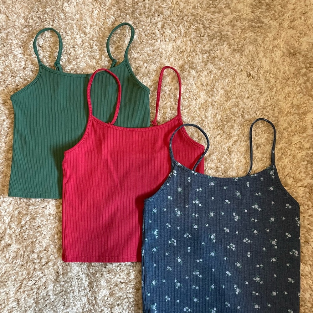 American Eagle Outfitters Set of 3 Tank Tops